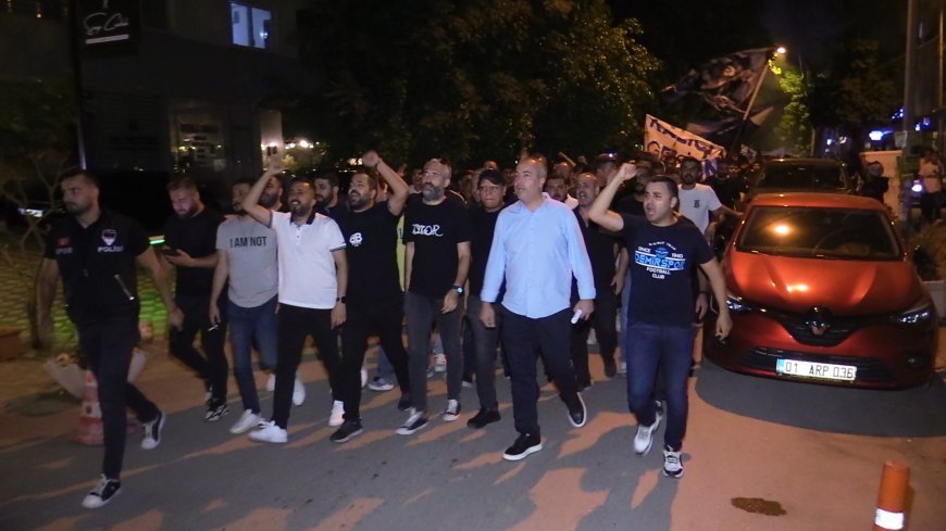 Adana Demirspor taraftarı, yürüyüş yaparak kulüp yönetimini protesto etti