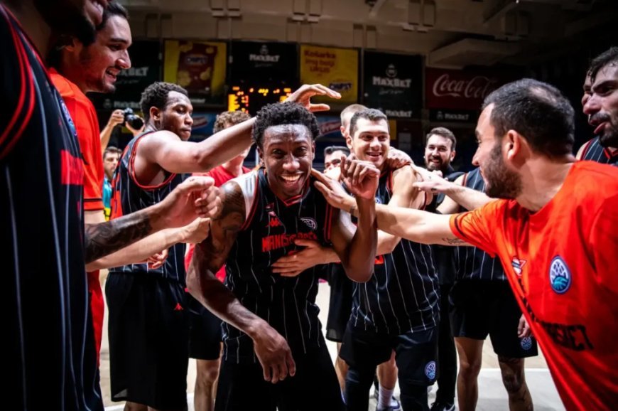 Lee'nin rekoru Manisa Basket'i Avrupa'da zirveye taşıdı