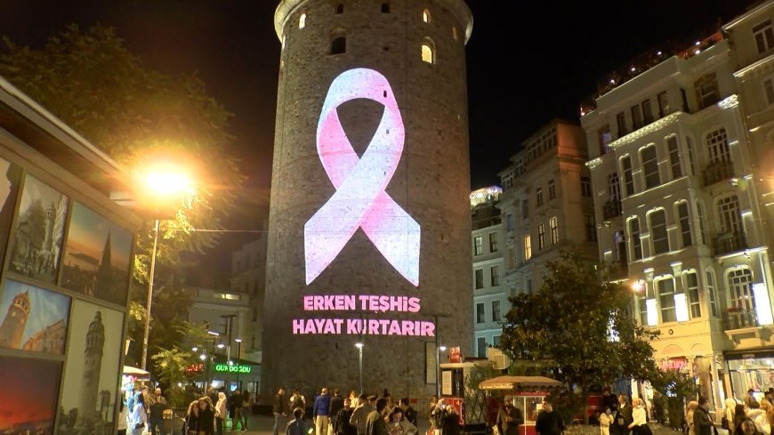 Meme kanseri farkındalık ayı; Galata Kulesi’ne pembe kurdele yansıtıldı