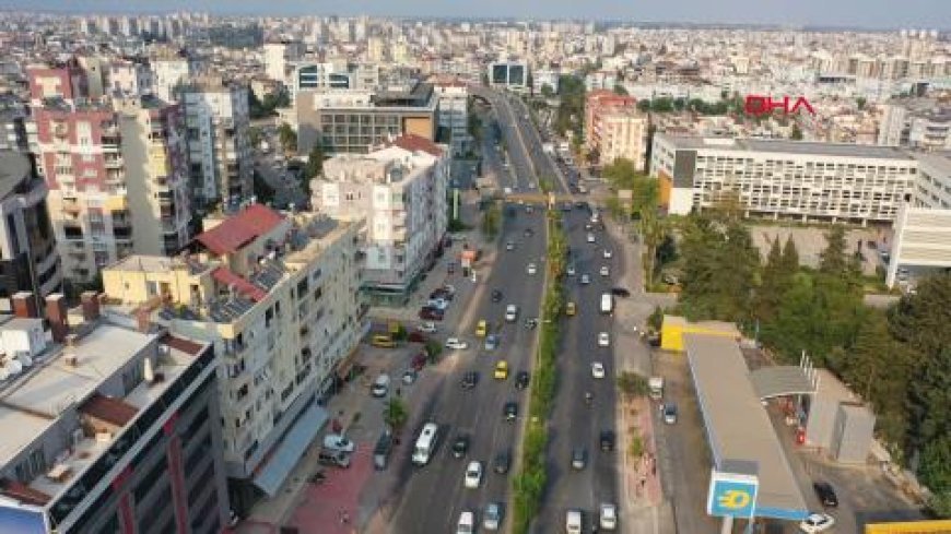 Kangren olan Antalya trafiğine 'boyalı şerit' modeli