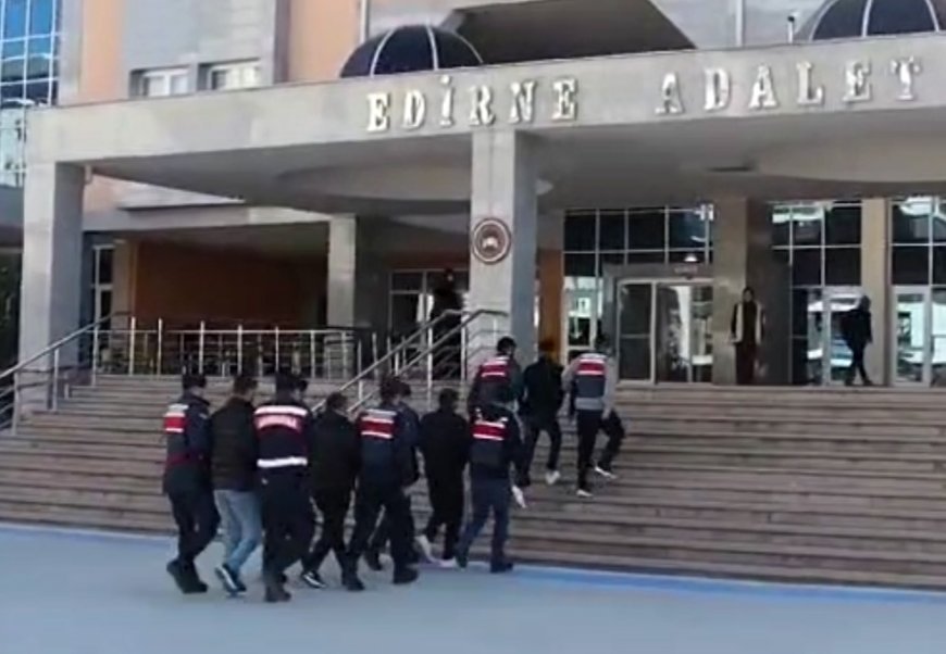 Göçmen kaçakçılarına operasyon; 3 tutuklama