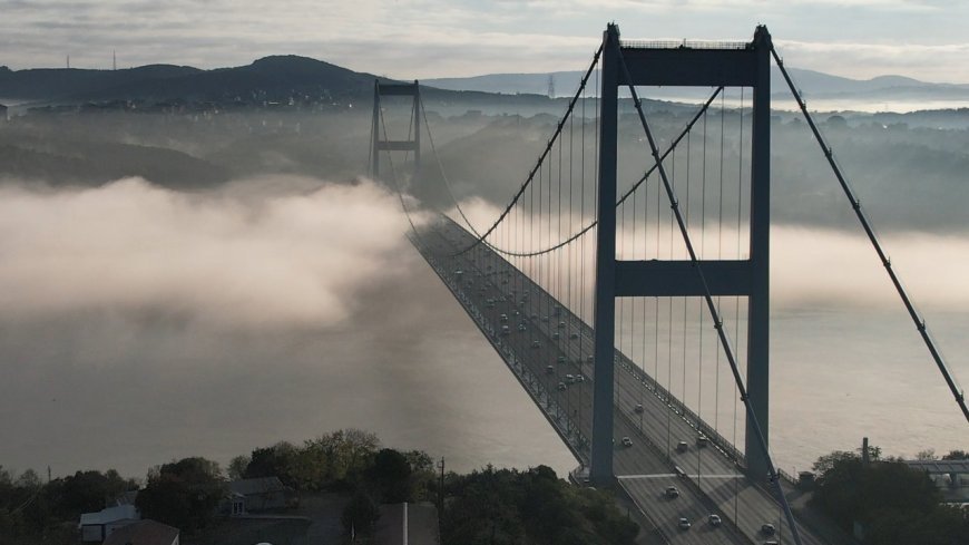 İstanbul- İstanbul Boğazı'nda sis etkili oluyor 3- (Havadan görüntülerle)